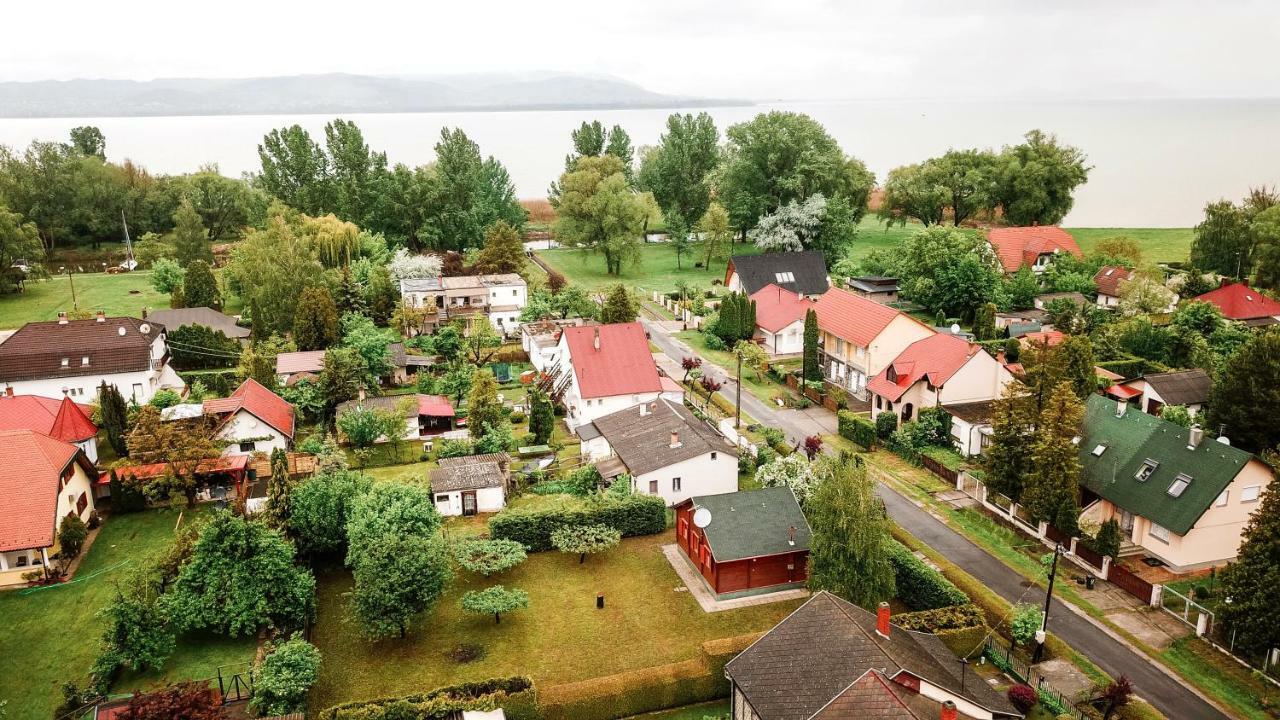 Lake House Farsang Balatonberény Екстериор снимка